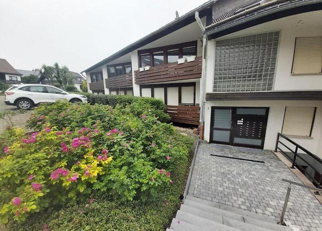 Hause Iris Apartment